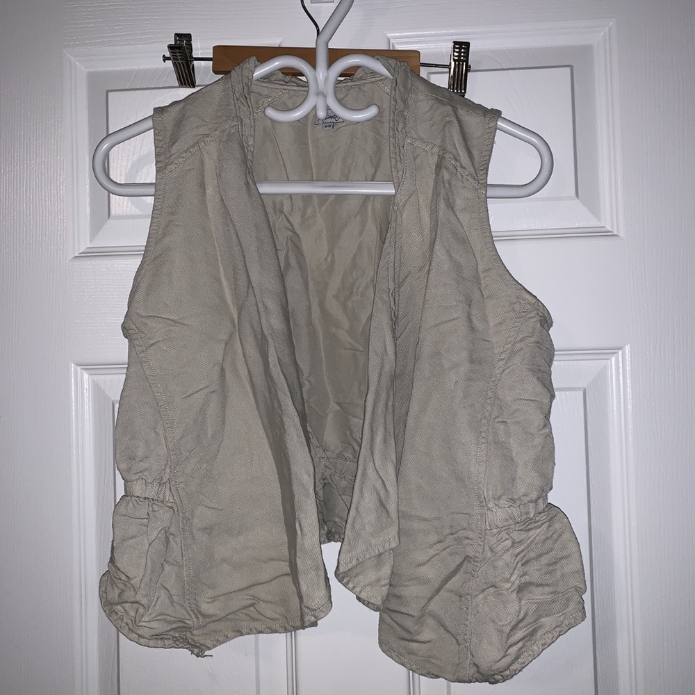 Khaki vest